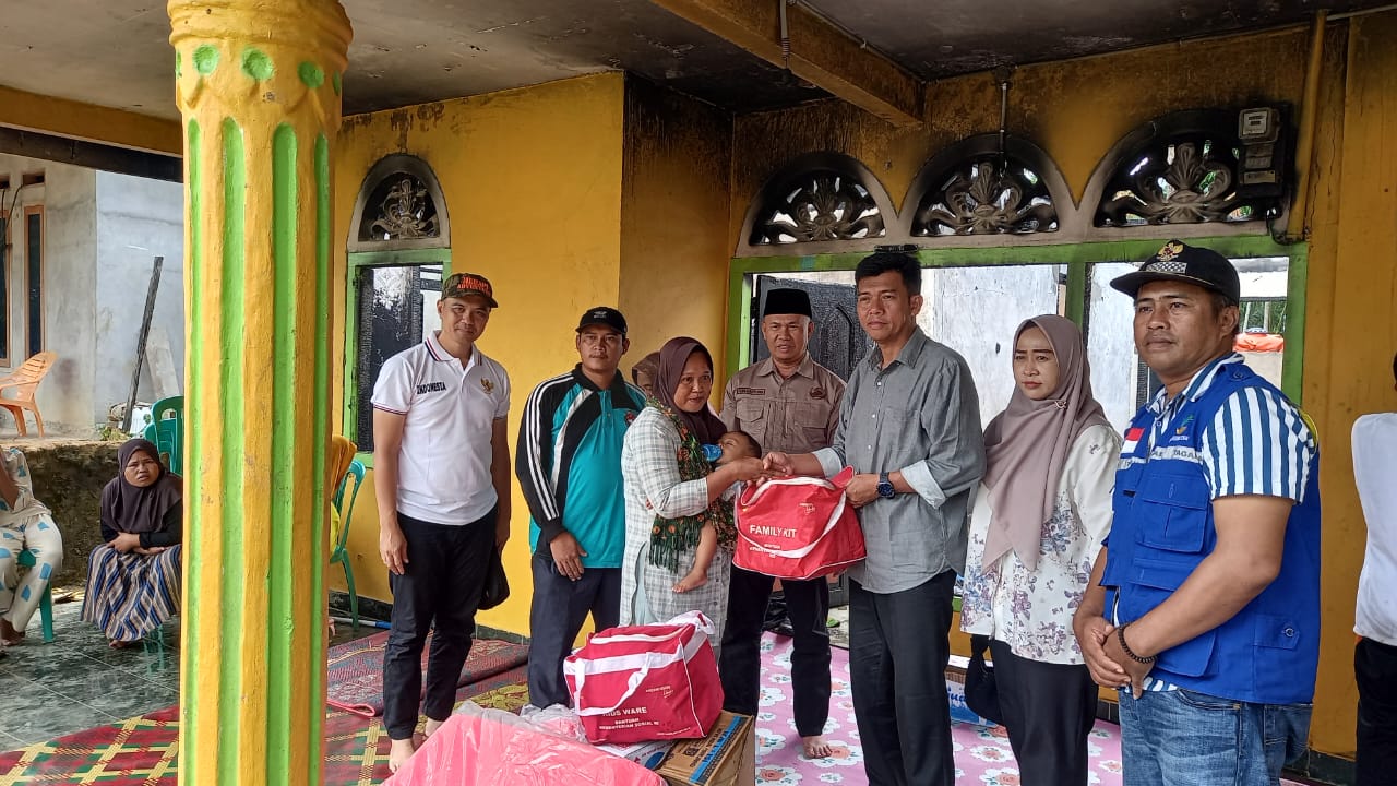 Penyerahan Bantuan  Bencana Kebakaran 